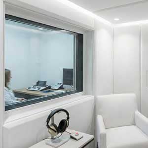 보청기 센터 청력검사 부스